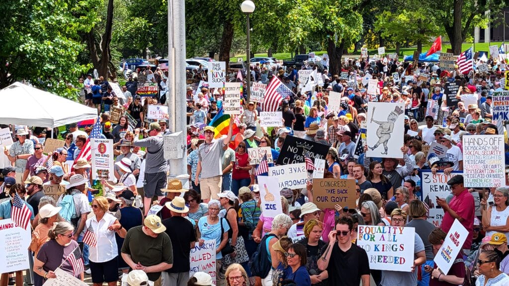 PXL 20250614 195912512 - “No Kings” Rally Brings Over 5,000 to Topeka in Peaceful Protest 9 PXL 20250614 195912512 - “No Kings” Rally Brings Over 5,000 to Topeka in Peaceful Protest