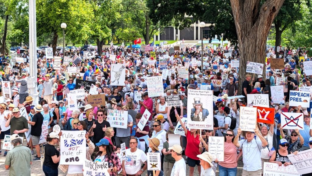PXL 20250614 195916106 - “No Kings” Rally Brings Over 5,000 to Topeka in Peaceful Protest 8 PXL 20250614 195916106 - “No Kings” Rally Brings Over 5,000 to Topeka in Peaceful Protest