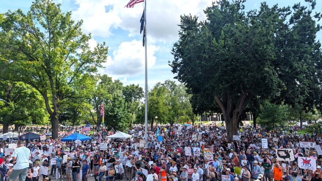 PXL 20250614 204415874 - “No Kings” Rally Brings Over 5,000 to Topeka in Peaceful Protest 11 PXL 20250614 204415874 - “No Kings” Rally Brings Over 5,000 to Topeka in Peaceful Protest