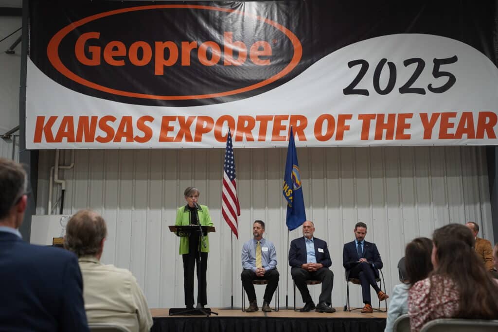 20260416 175745000 iOS 1 - Governor Kelly Visits Geoprobe,2025 Exporter of the Year