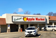 Stop Scrolling, Topeka Family: There’s a Little Victory Happening at Seabrook Apple Market