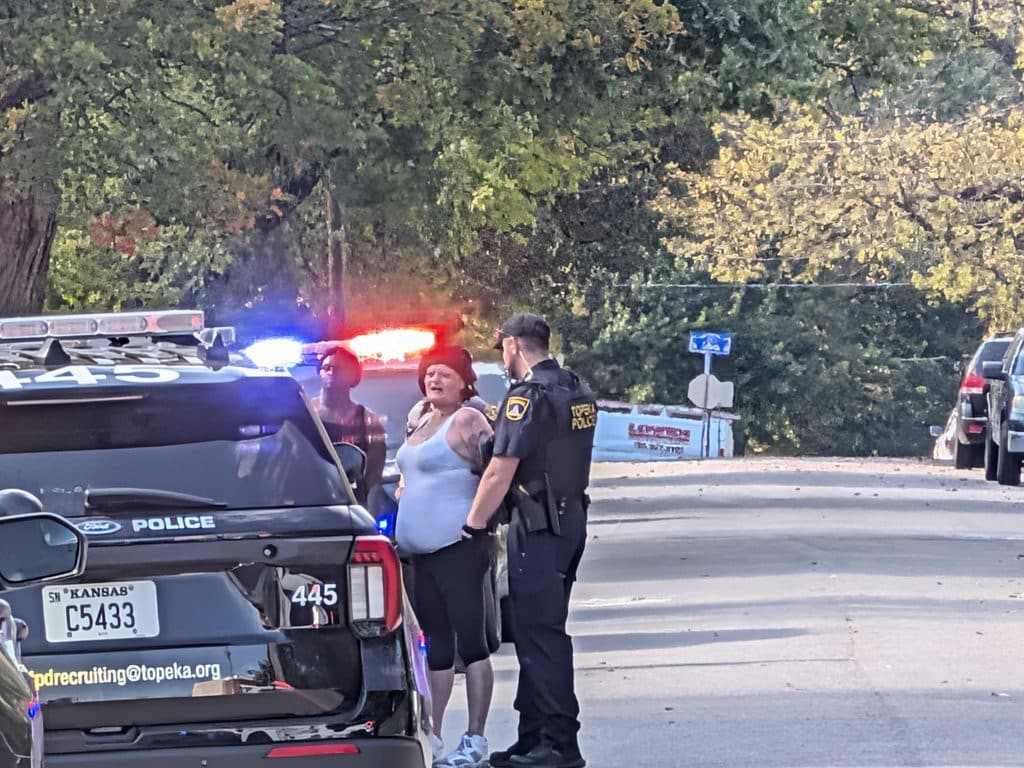 PXL 20261027 190328597 - Heavy Police Response on SW 15th Street as Three Detained Following Reported Burglary 4 PXL 20261027 190328597 - Heavy Police Response on SW 15th Street as Three Detained Following Reported Burglary